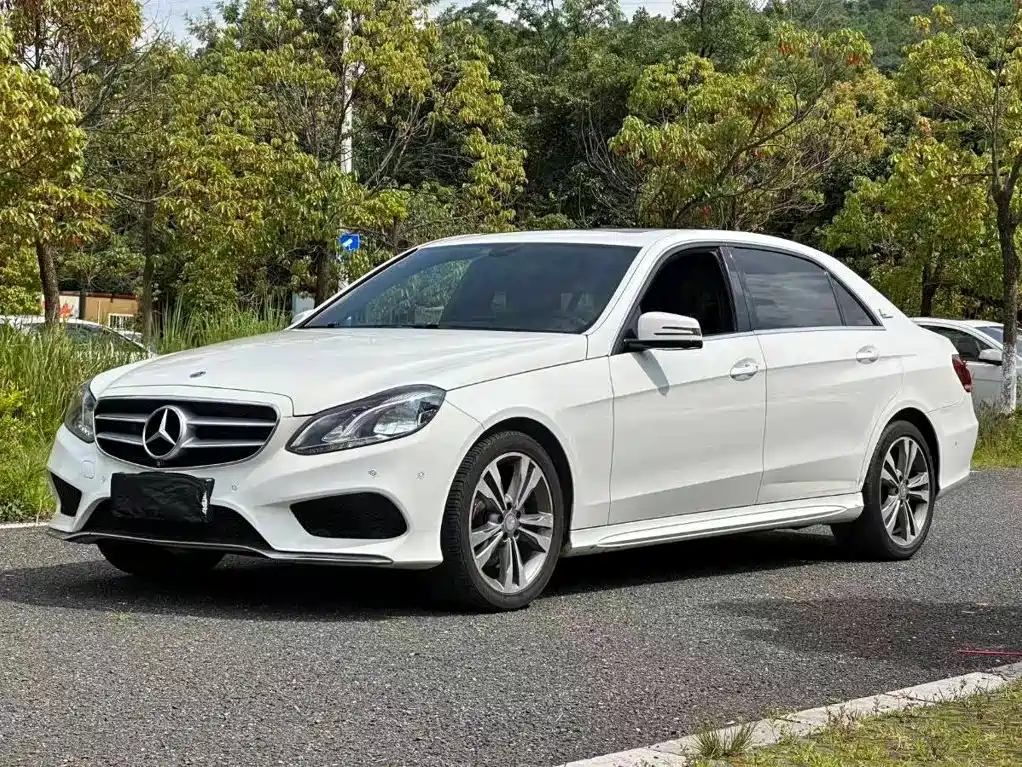 Mercedes-Benz E-Class 2015