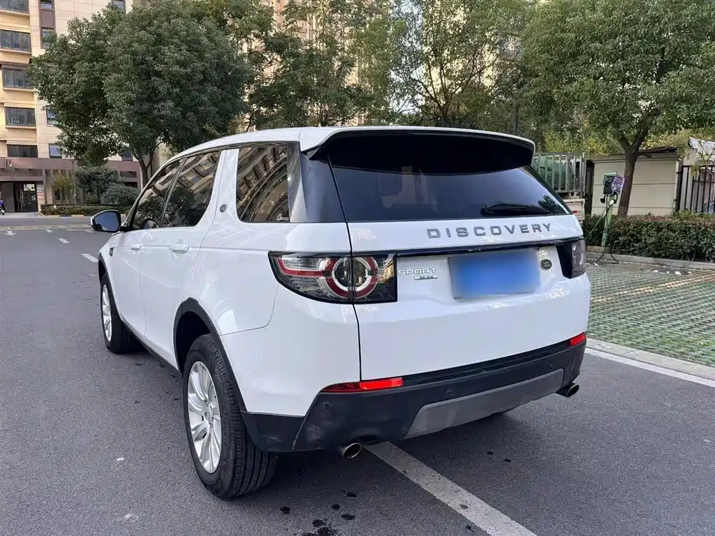 Land Rover Discovery Sport 2016 — фото 15