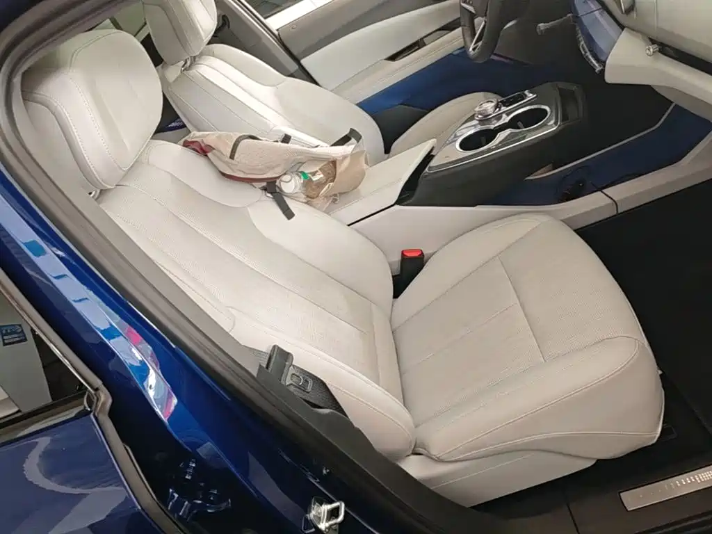 Cadillac IQ Aoge 2025 — фото 25