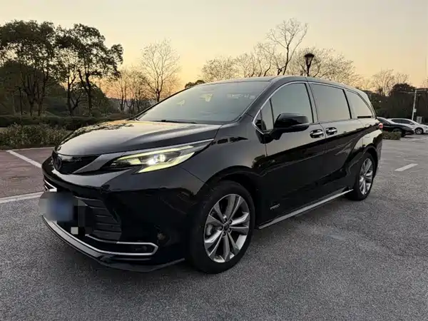 Toyota Sienna 2021