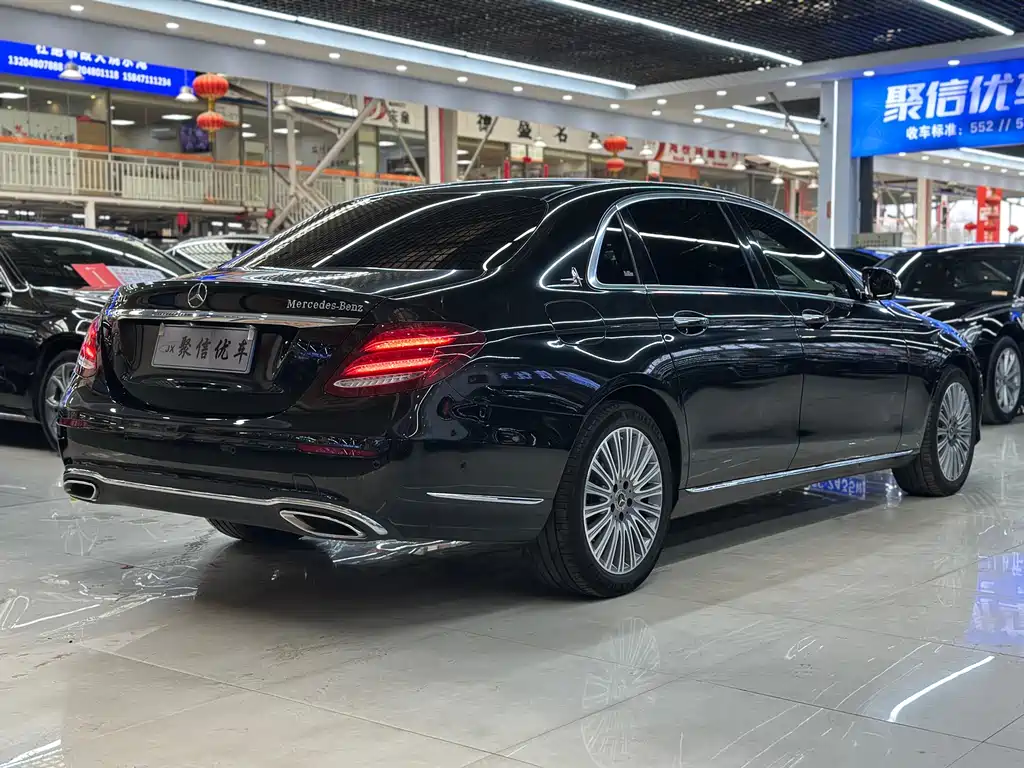 Mercedes-Benz E-Class 2020 — фото 21