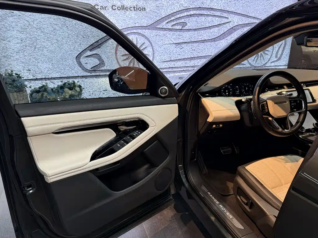 Land Rover Evoque 2022 — фото 11