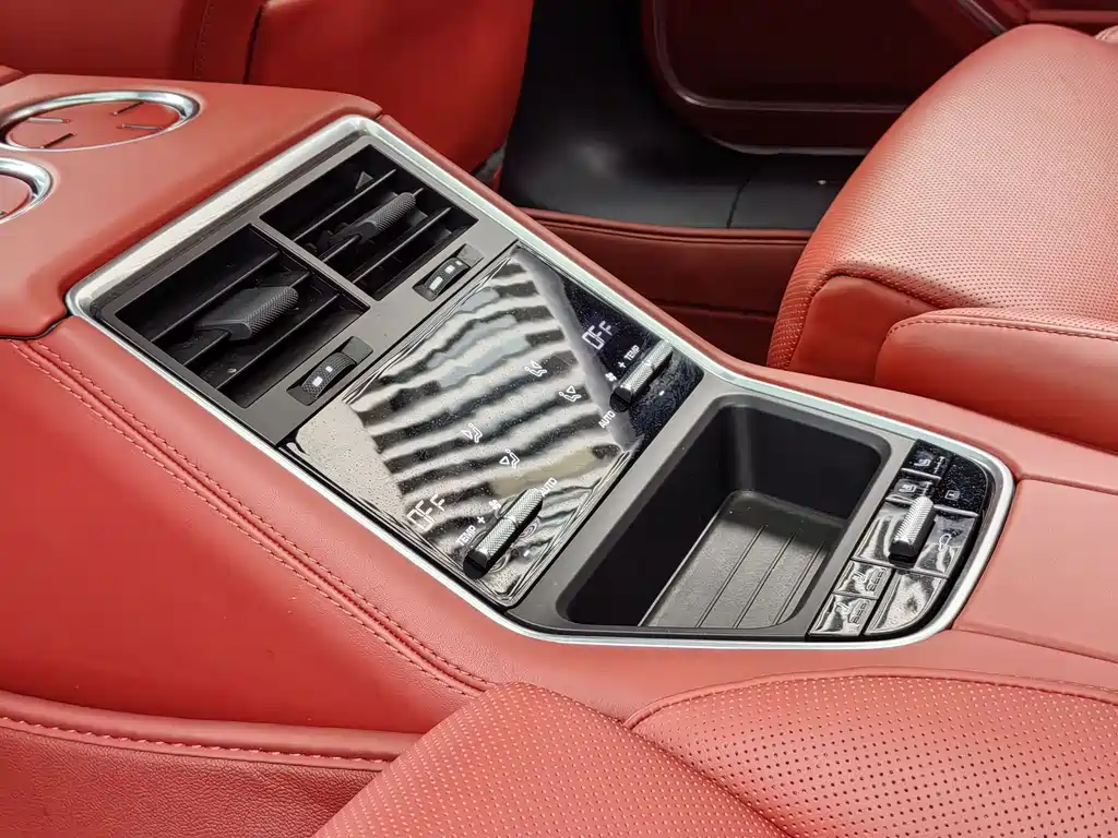 Porsche Panamera 2024 — фото 18