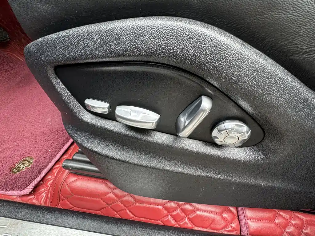 Porsche Cayenne 2019 — фото 12