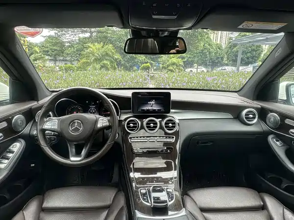 Mercedes-Benz GLC 2018