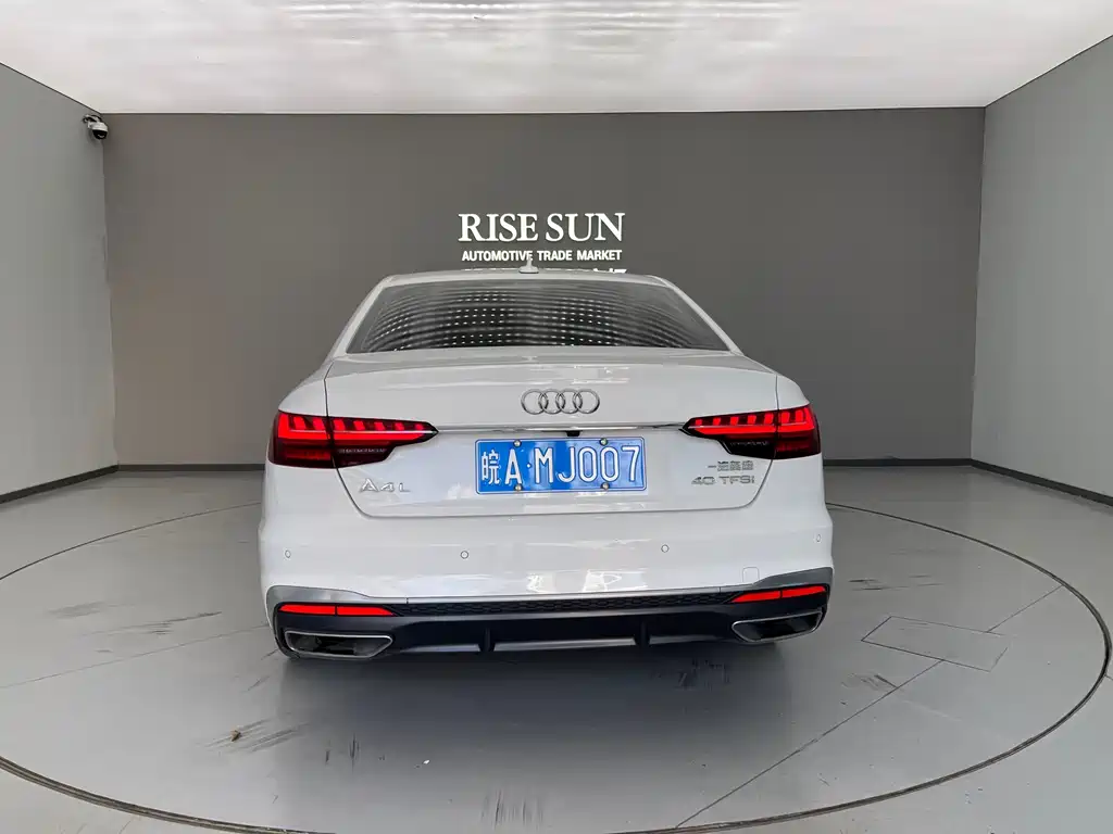 Audi A4L 2020