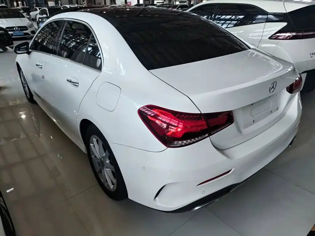 Mercedes-Benz A-Class 2020 — фото 23