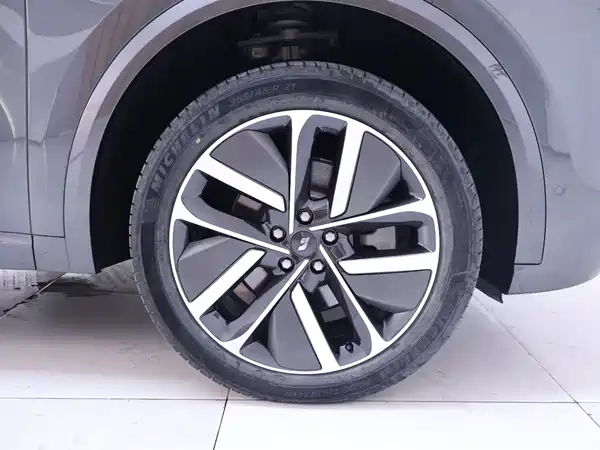 Li Auto L9 2023