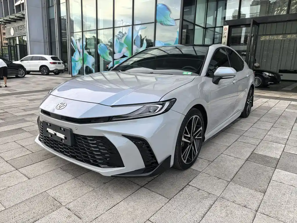 Toyota Camry 2024