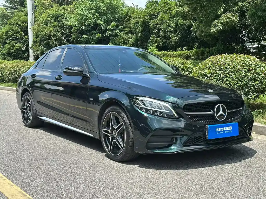 Mercedes-Benz C-Class 2021