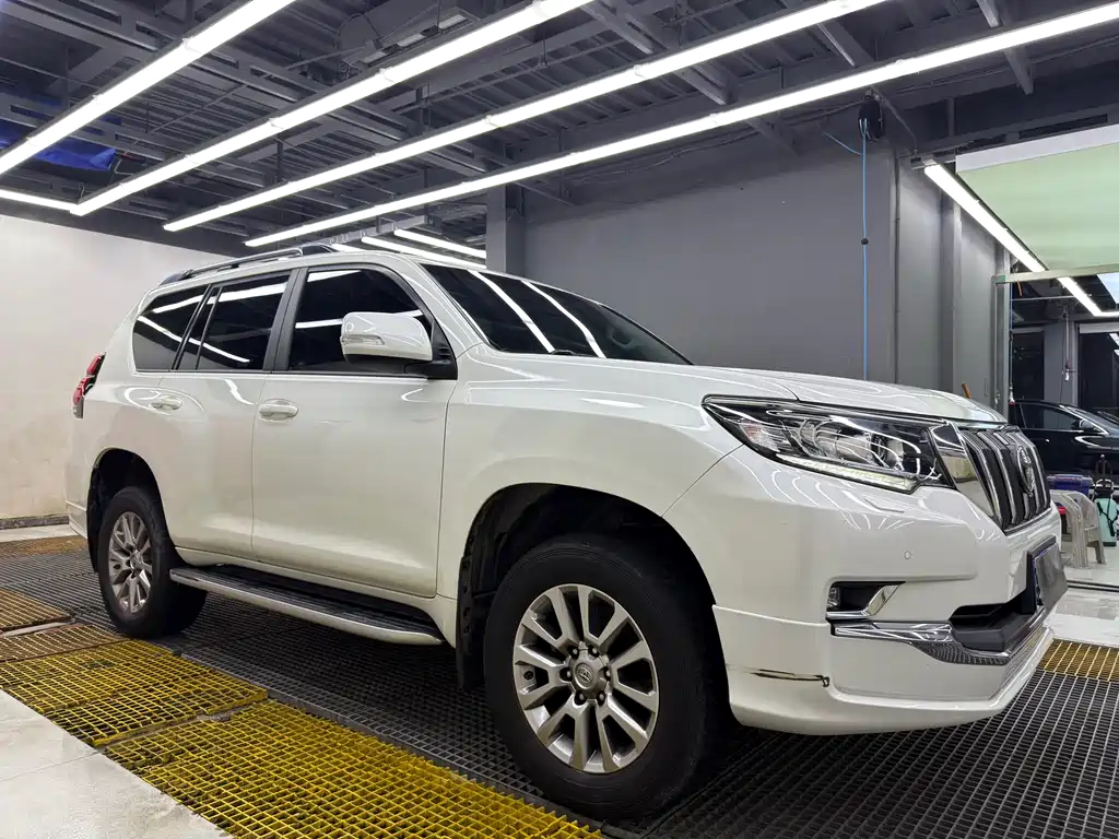 Toyota Prado 2019 — фото 2