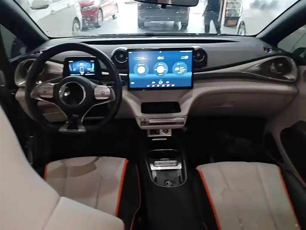 BYD Dolphin 2022 — фото 10