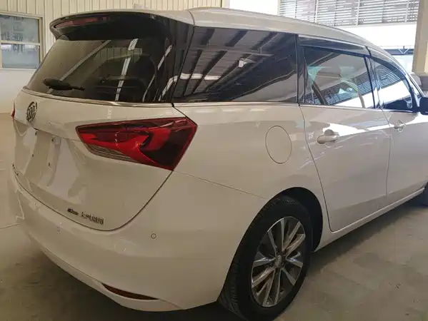 Buick GL6 2023