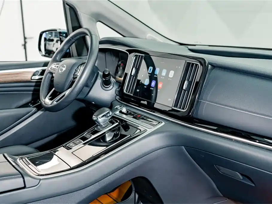 GAC Motor Trumpchi M8 2022 — фото 17