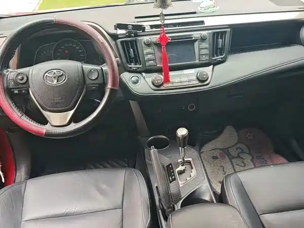Toyota RAV4 2013