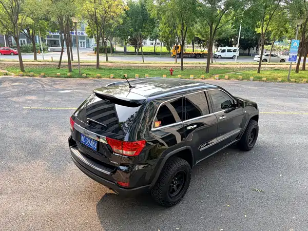 Jeep Grand Cherokee 2011