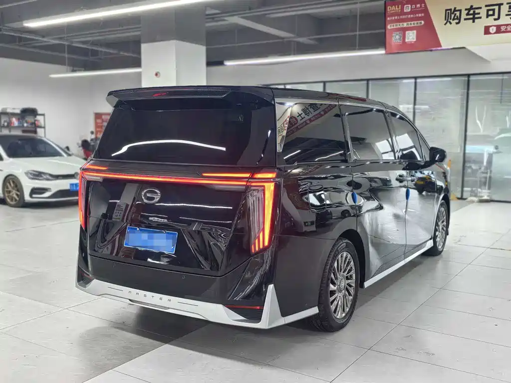 GAC Motor Trumpchi M8 2023 — фото 19
