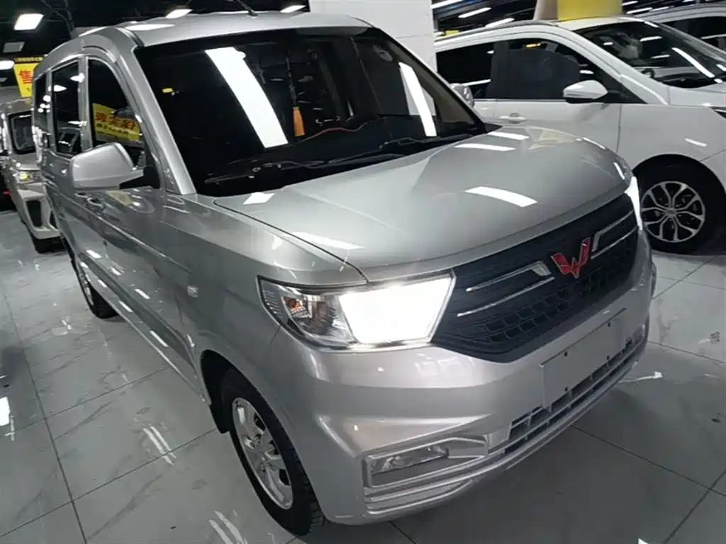 Wuling Hongguang V 2022 — фото 4
