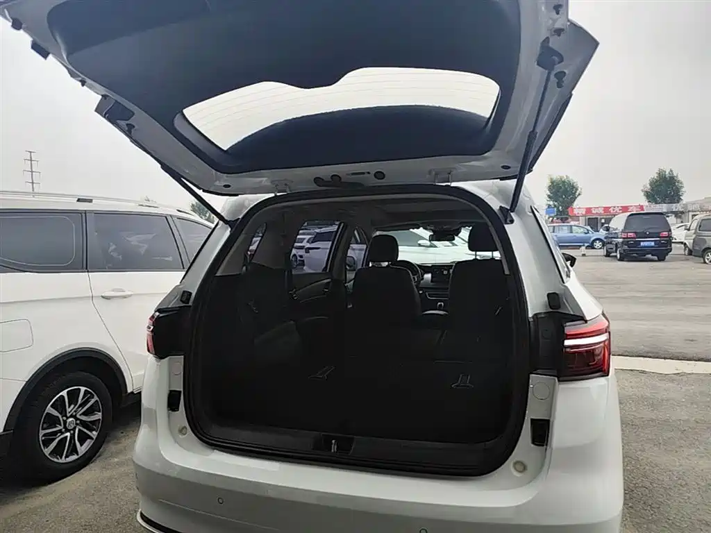 BYD MAX 2021 — фото 19