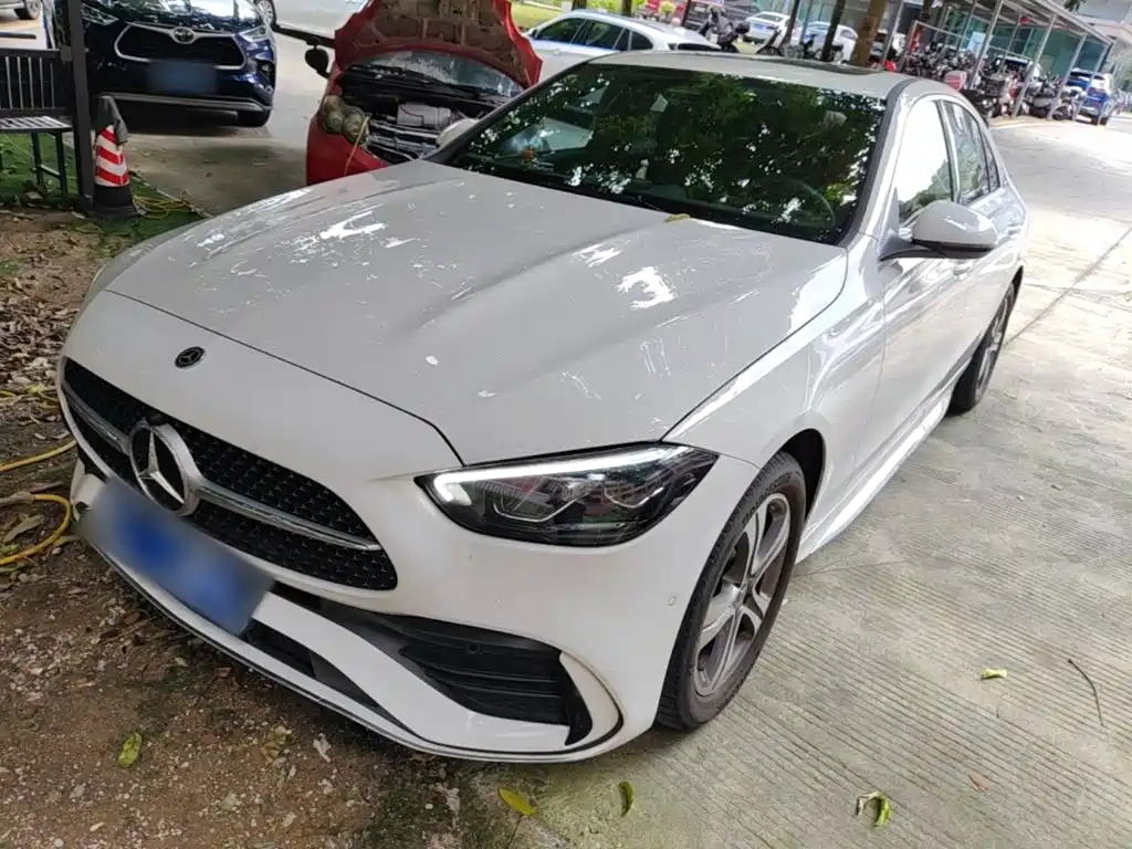Mercedes-Benz C-Class 2022
