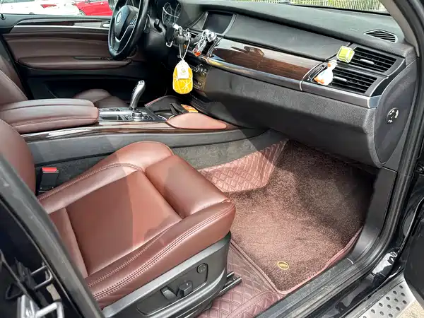 BMW X6 2013