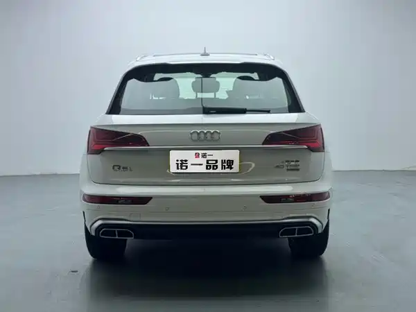 Audi Q5L 2025