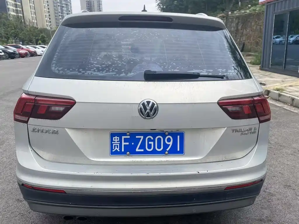 Volkswagen Tiguan L 2018 — фото 8