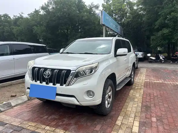 Toyota Prado 2016