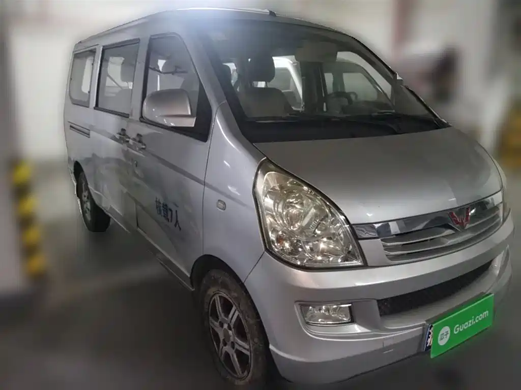Wuling Rongguang 2017 — фото 25