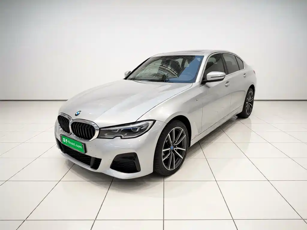 BMW 3 Series 2022 — фото 1