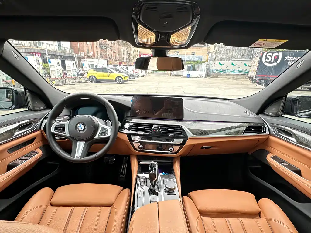 BMW 6 Series GT 2022 — фото 6
