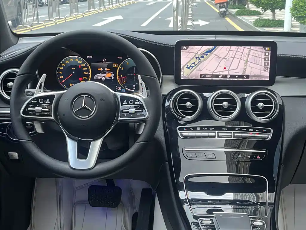 Mercedes-Benz GLC 2022 — фото 13