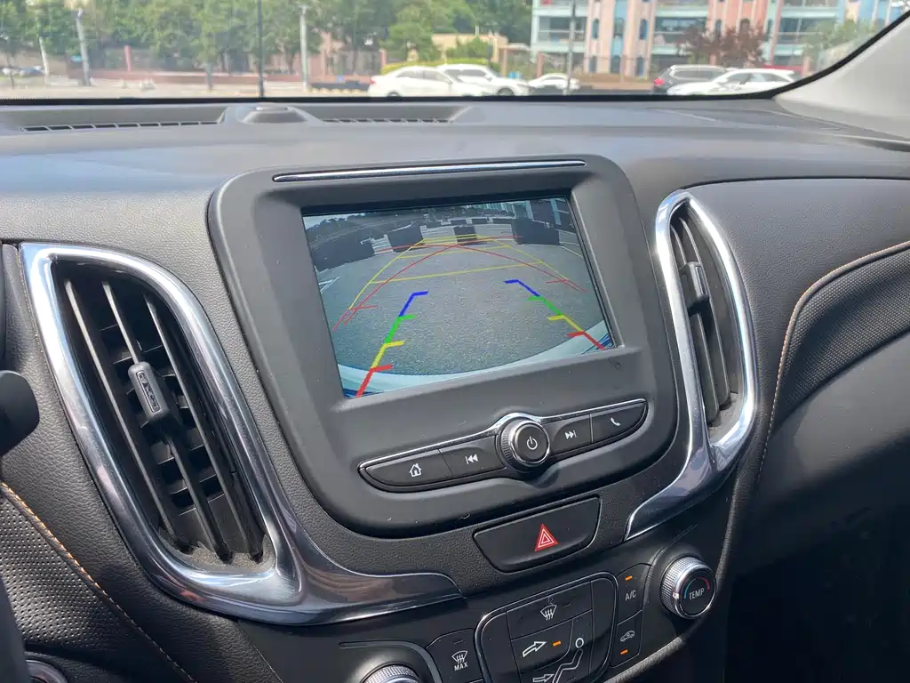 Chevrolet Equinox 2020 — фото 11