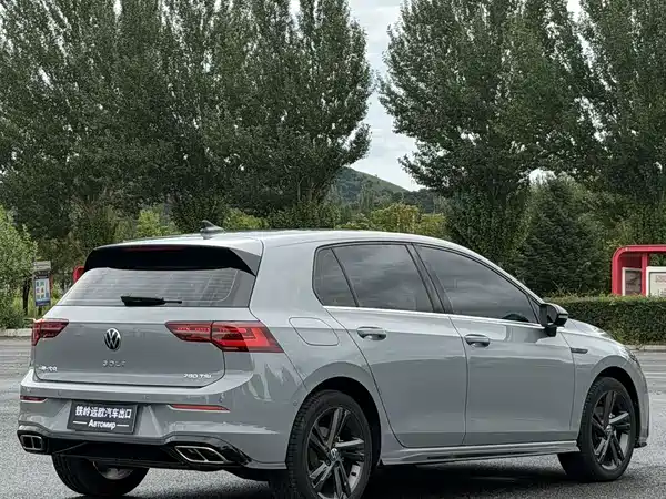 Volkswagen Golf 2023