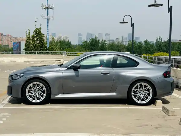 BMW M2 2025