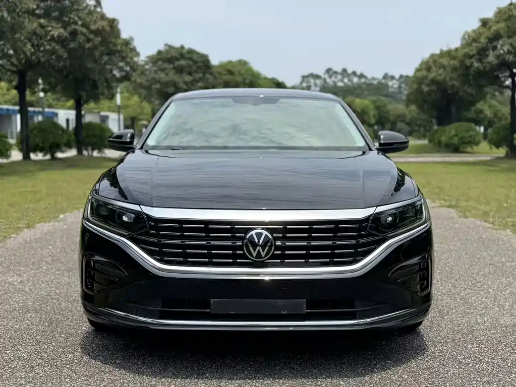 Volkswagen Passat 2022