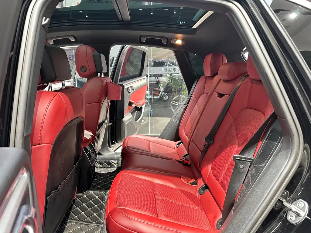 Porsche Macan 2015 — фото 21
