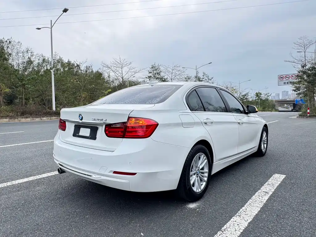 BMW 3 Series 2014 — фото 11