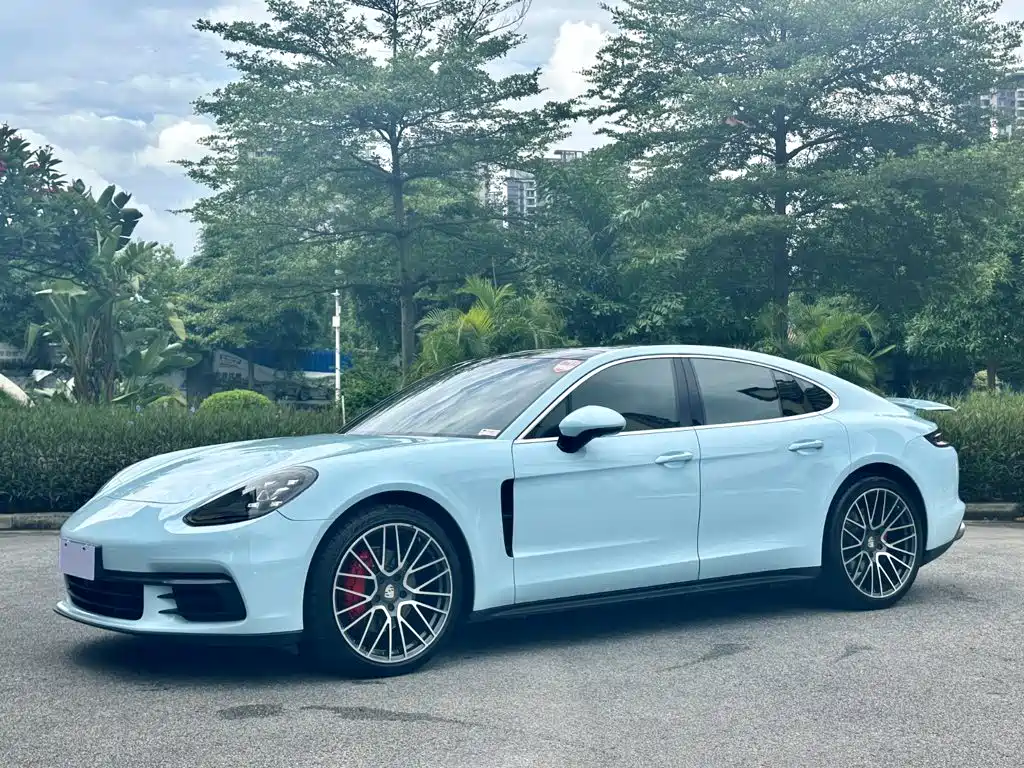 Porsche Panamera 2018