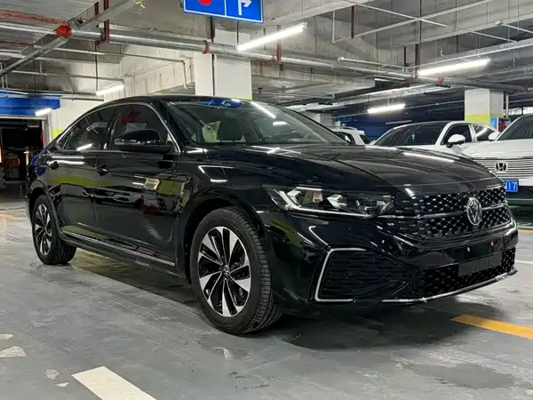 Volkswagen Passat 2022