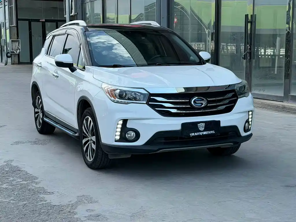 GAC Trumpchi GS4 2016 — фото 3
