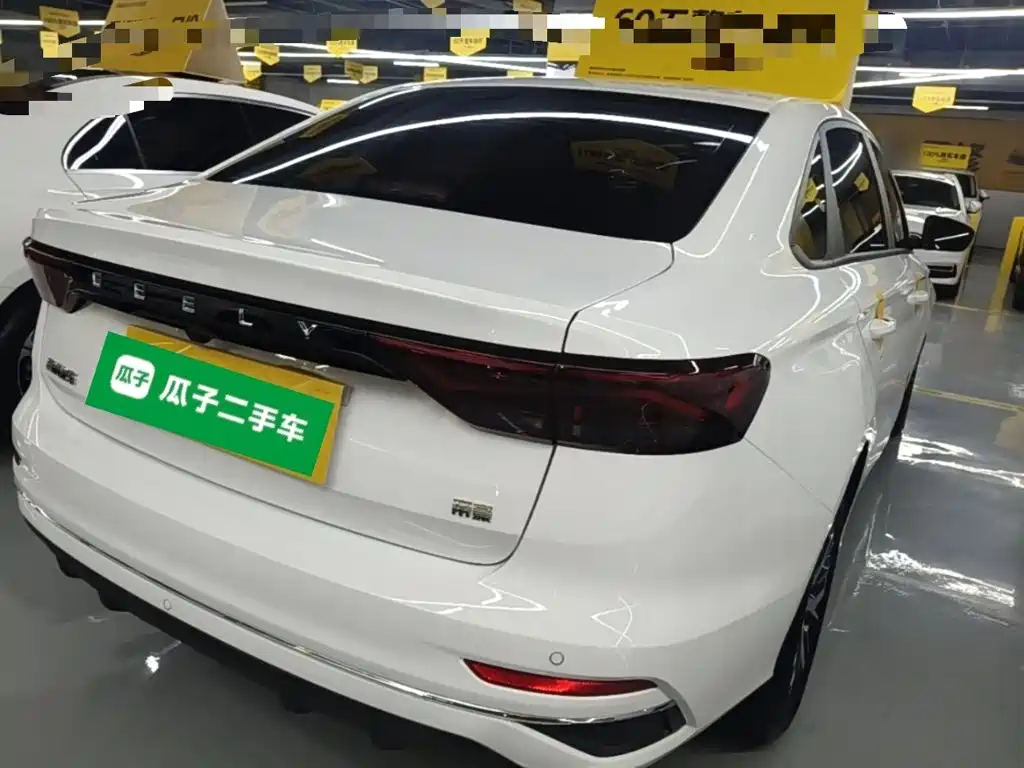 Geely Emgrand 2026