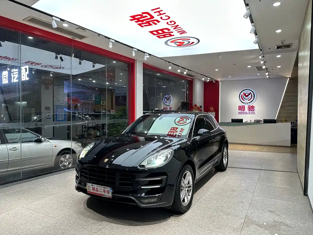 Porsche Macan 2015 — фото 1