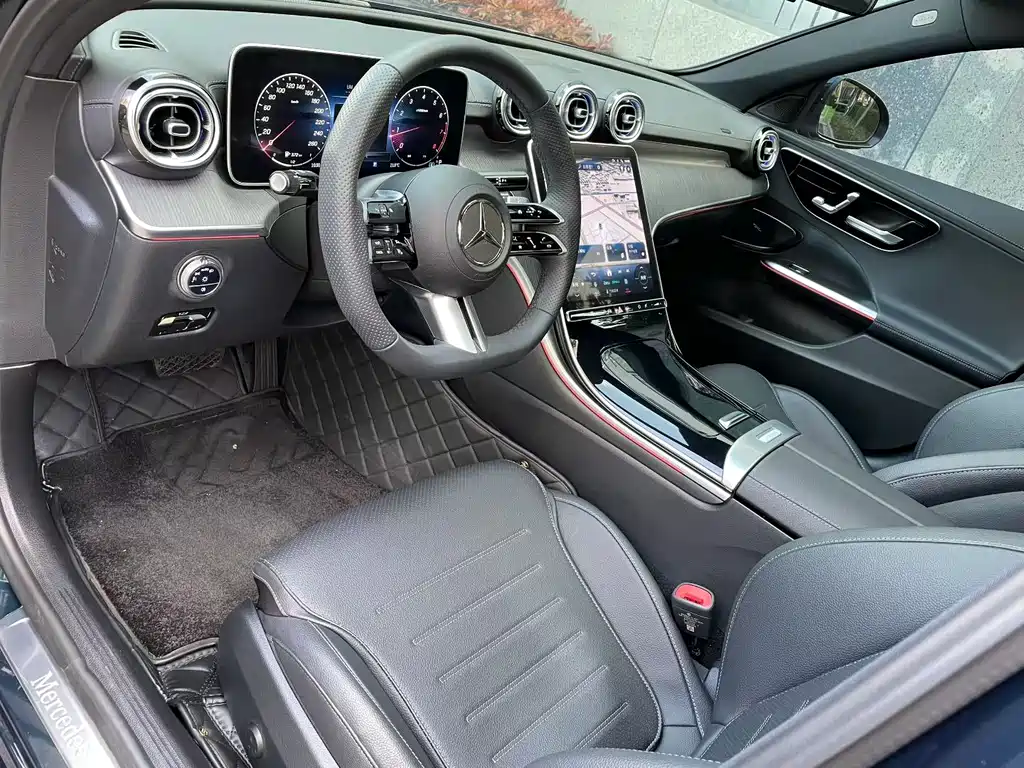 Mercedes-Benz C-Class 2025
