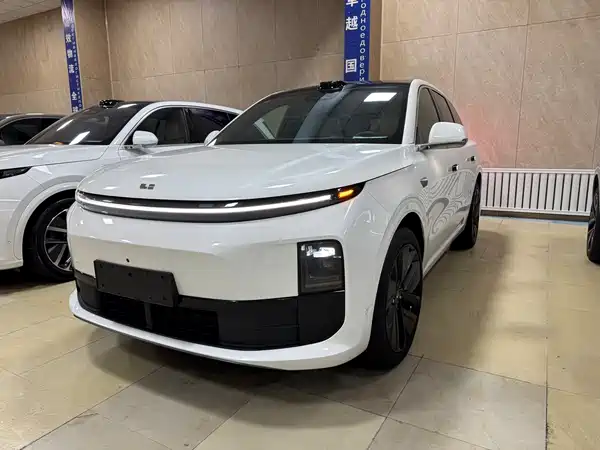 Li Auto L6 2024