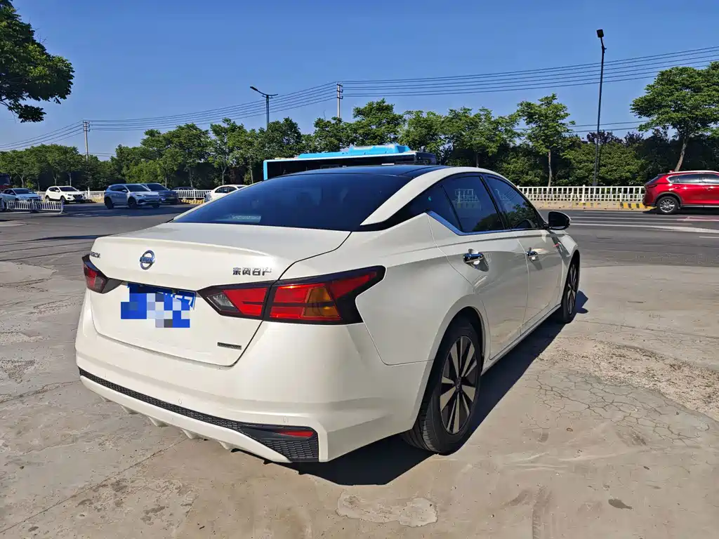 Nissan Teana 2020
