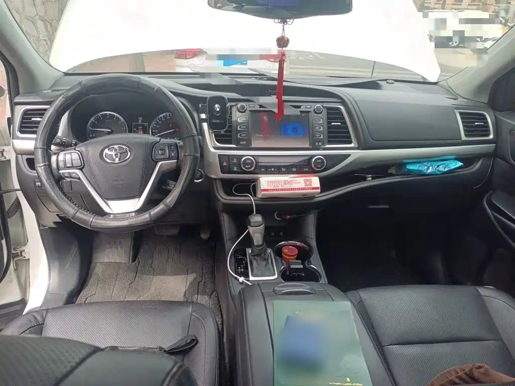 Toyota Highlander 2015 — фото 13