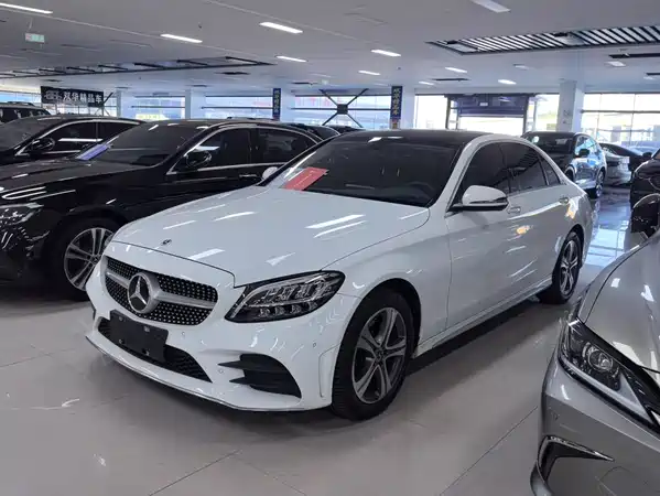 Mercedes-Benz C-Class 2022