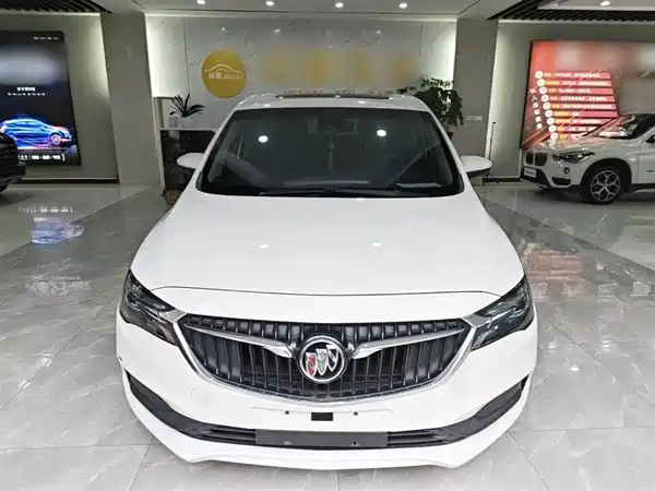 Buick GL6 2019