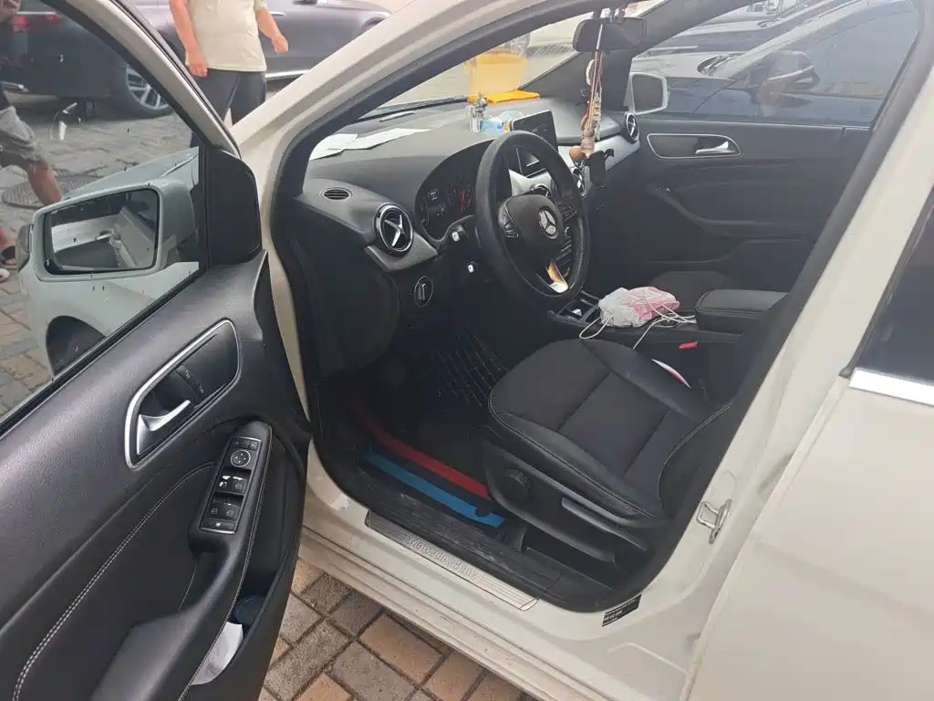 Mercedes-Benz B-Class 2015 — фото 14